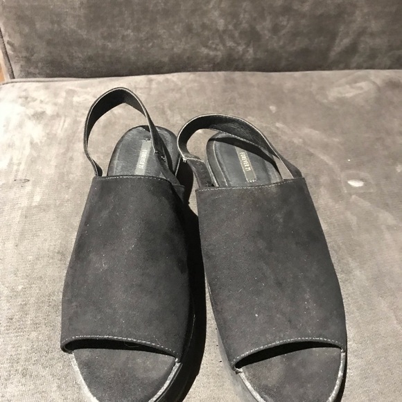 Platform sandals - Picture 2 of 5